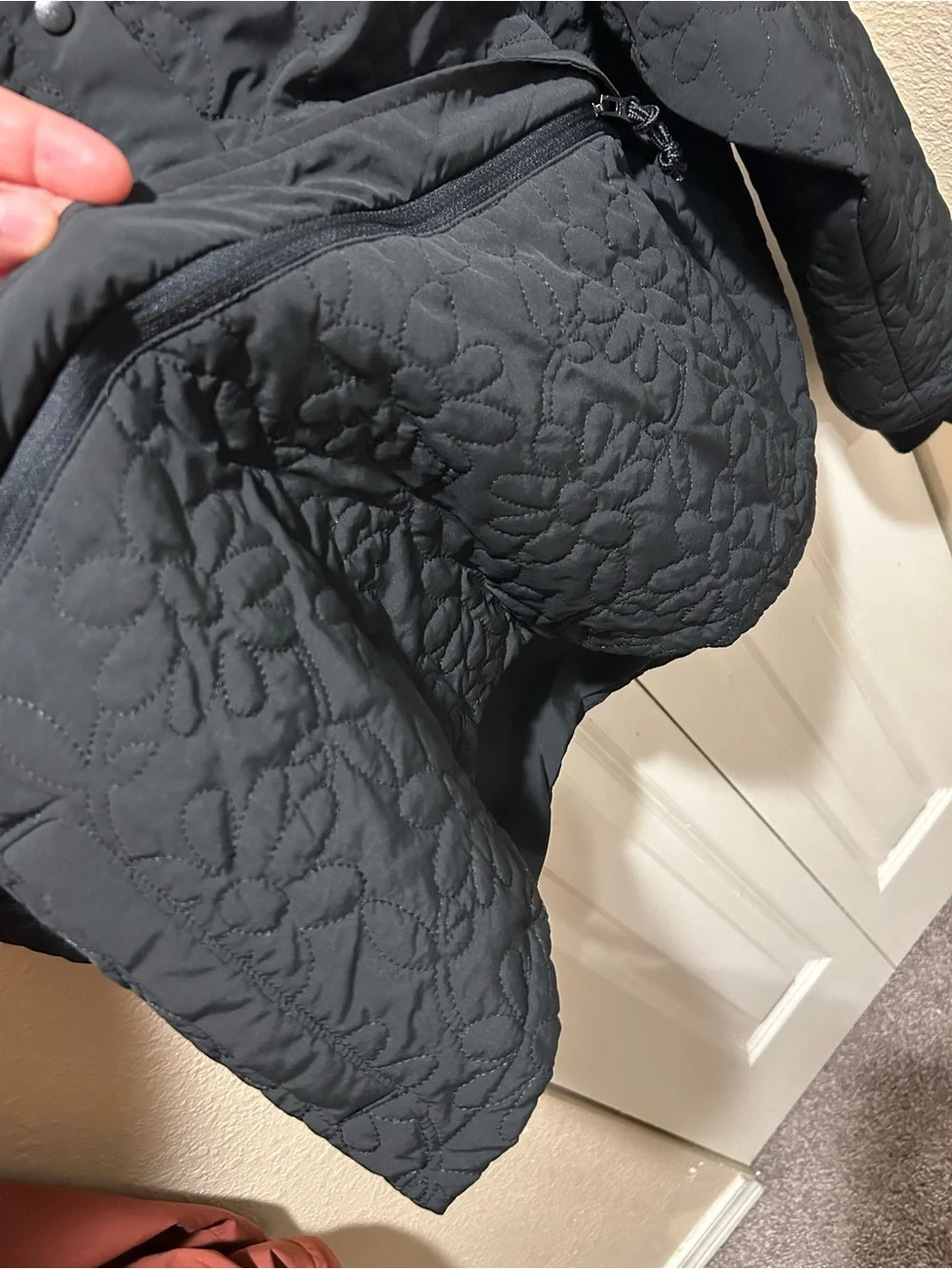 Stoic Daisy Quilted Synthetic Insulation Jacket Black Womens , Medium